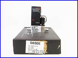 Brooks Instruments 5850E Mass Flow Controller Series E 20 SCFH 75' F Gas Argon