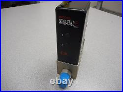 Brooks Instruments 5850e Series Mass Flow Controller Gas He Range 500 Sccm